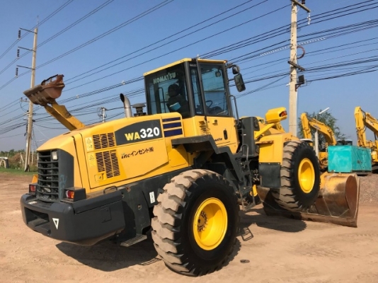 ขายรถตักล้อยาง KOMATSU WA320-5 แขนยาวพิเศษ รถนอกนำเข้าเองจากญี่ปุ่น สภาพสวยพร้อมใช้งาน มีVDOการทำงานครับ