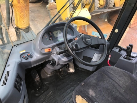 ขายรถตักล้อยาง KOMATSU WA320-5 แขนยาวพิเศษ รถนอกนำเข้าเองจากญี่ปุ่น สภาพสวยพร้อมใช้งาน มีVDOการทำงานครับ