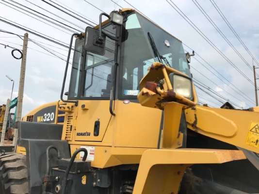 ขายรถตักล้อยาง KOMATSU WA320-5 แขนยาวพิเศษ รถนอกนำเข้าเองจากญี่ปุ่น สภาพสวยพร้อมใช้งาน มีVDOการทำงานครับ