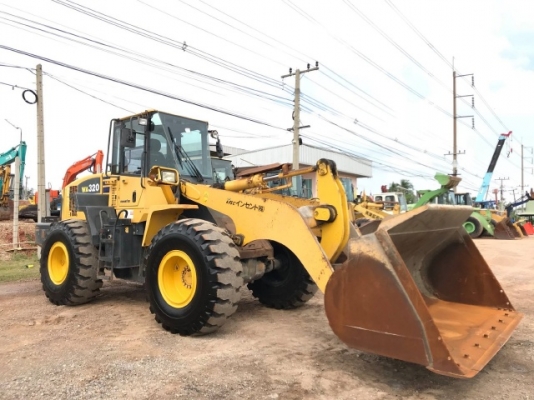 ขายรถตักล้อยาง KOMATSU WA320-5 แขนยาวพิเศษ รถนอกนำเข้าเองจากญี่ปุ่น สภาพสวยพร้อมใช้งาน มีVDOการทำงานครับ