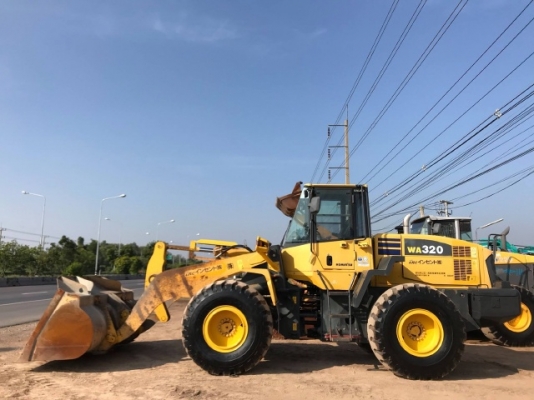 ขายรถตักล้อยาง KOMATSU WA320-5 แขนยาวพิเศษ รถนอกนำเข้าเองจากญี่ปุ่น สภาพสวยพร้อมใช้งาน มีVDOการทำงานครับ