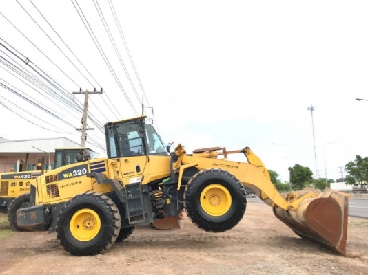 ขายรถตักล้อยาง KOMATSU WA320-5 แขนยาวพิเศษ รถนอกนำเข้าเองจากญี่ปุ่น สภาพสวยพร้อมใช้งาน มีVDOการทำงานครับ
