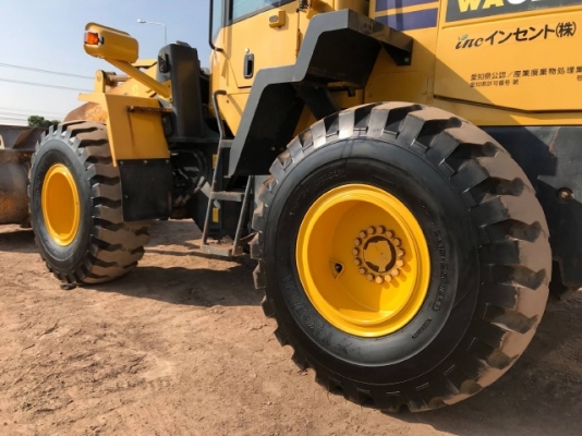 ขายรถตักล้อยาง KOMATSU WA320-5 แขนยาวพิเศษ รถนอกนำเข้าเองจากญี่ปุ่น สภาพสวยพร้อมใช้งาน มีVDOการทำงานครับ