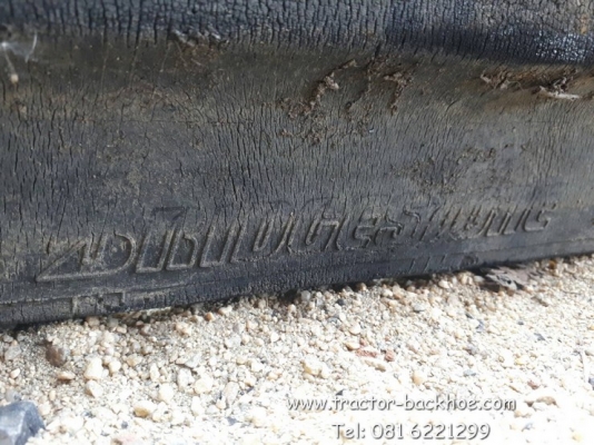 ขาย แทรคยาง สำหรับรถขุด แบคโฮ รกเกี่ยวข้าว รถดั๊มเปอร์ รถบรรทุกตะขาบ ขนาดเบอร์ยาง 320&times;56&times;900 เก่าญี่ปุ่น