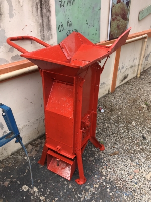 ขายด่วน ตู้โม่ ข้าวโพดฟัก ไม่มีไดร์ ขายตามรูป ครับ พร้อมใช้งาน เพียง 5000 บาท