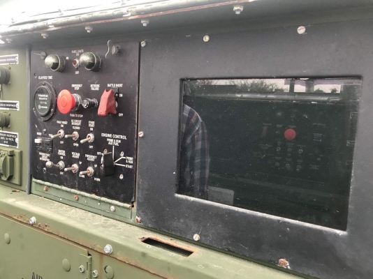 ขายเครื่องปั่นไฟขนาด 30Kw 60Kw มีหลายตัว