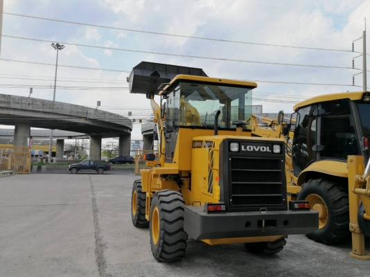 พิเศษ!!สุดๆขายรถตักล้อยางยี่ห้อ LOVOL รุ่น FL920F-II STD มีประสิทธิภาพสูง สภาพสวยพร้อมใช้งาน แต่ไม่เคยใช้งานในไทยมาก่อน