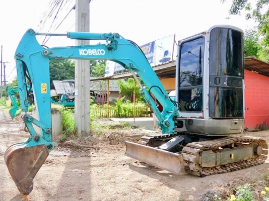 ขายรถขุด ยี่ห้อ: KOBELCO แบบ: 30SR-2   ราคา 490,000 บาท (ต่อรองได้)  ติดตั้งแอร์-ฟิล์ม-รถพร้อมลงงานได้ทันที คอนโทนสั้นปั้มนิ้ว เครื่อง3สูบ แทรกเหล็ก รถเก่านอกแท้ญี่ปุ่น  มีเอกสารใบอินวอย ไม่เคยใช้งานในไทย100\% รถพร้อมใช้งาน  สนใจโทร : 099-907-9273 กิ๊๊ฟ กม