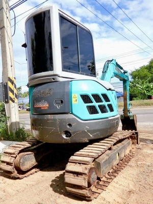 ขายรถขุด ยี่ห้อ: KOBELCO แบบ: 30SR-2   ราคา 490,000 บาท (ต่อรองได้)  ติดตั้งแอร์-ฟิล์ม-รถพร้อมลงงานได้ทันที คอนโทนสั้นปั้มนิ้ว เครื่อง3สูบ แทรกเหล็ก รถเก่านอกแท้ญี่ปุ่น  มีเอกสารใบอินวอย ไม่เคยใช้งานในไทย100\% รถพร้อมใช้งาน  สนใจโทร : 099-907-9273 กิ๊๊ฟ กม