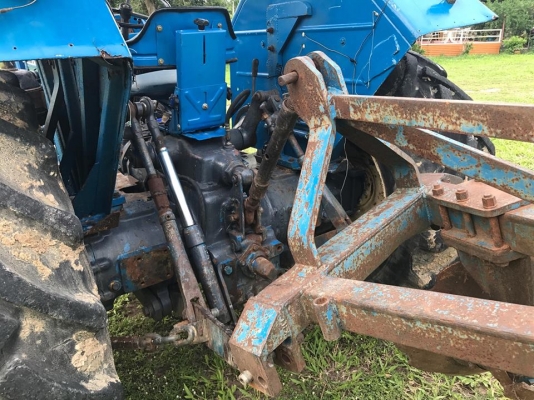 รถไถ ฟอร์ด 6610   2 เพลา