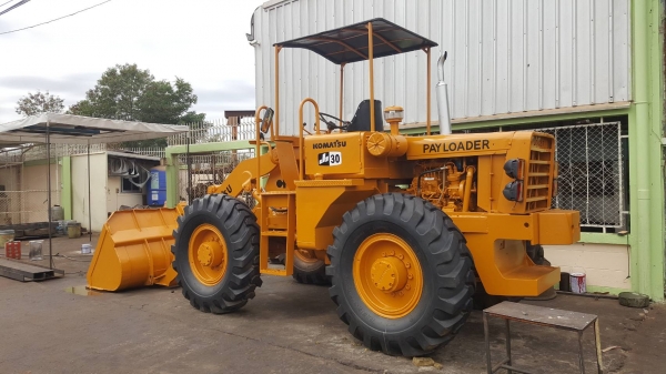 ขาย รถตัก KOMATSU JH30 เช็คใหม่ทั้งคัน พร้อมใช้งาน ยางใหม่ ต่อแขนเรียบร้อยแล้ว