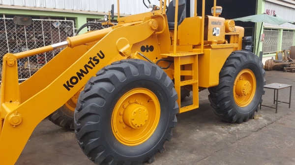 ขาย รถตัก KOMATSU JH30 เช็คใหม่ทั้งคัน พร้อมใช้งาน ยางใหม่ ต่อแขนเรียบร้อยแล้ว
