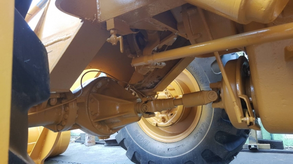 ขาย รถตัก KOMATSU JH30 เช็คใหม่ทั้งคัน พร้อมใช้งาน ยางใหม่ ต่อแขนเรียบร้อยแล้ว