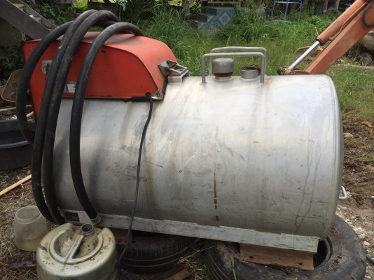 ขายถังนำ้มันแบบมีหัวจ่าย 430ลิตร ขายถังนำ้มันแบบมีหัวจ่าย 430ลิตร