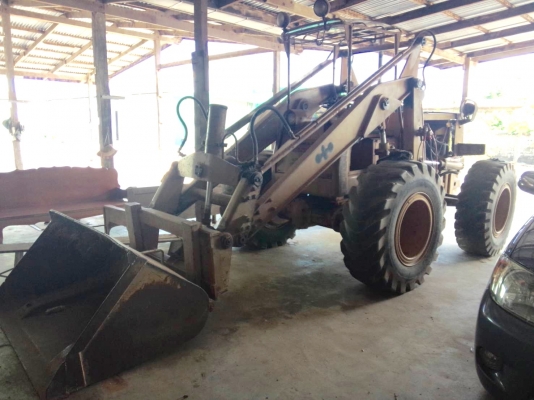 ขาย รถตัก KOMATSU SD20P-4 รถมือเดียว สภาพดีพร้อมใช้งาน