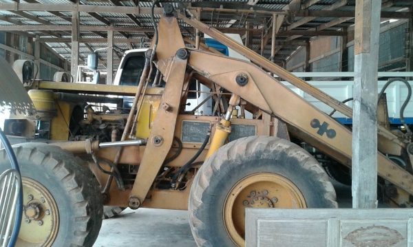 ขาย รถตัก KOMATSU SD20P-4 รถมือเดียว สภาพดีพร้อมใช้งาน