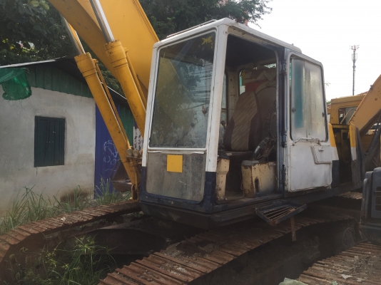 ขายkomatsu pc200-5