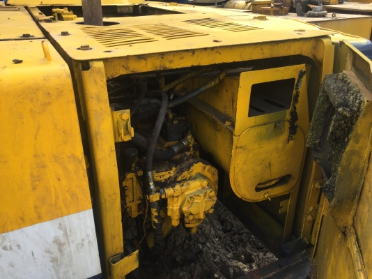 ขายkomatsu pc200-5 ขายkomatsu pc200-5