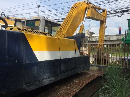 ขายkomatsu pc200-5 ขายkomatsu pc200-5