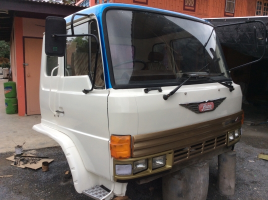 ขาย หัวสิบล้อ ฮีโน่ F18 สีทำใหม่ อุปกรณ์ครบ มีขาดีดหน้า-ขาคำ้หลัง ยกใส่ได้เลย