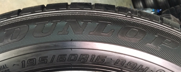 ยางป้ายแดง 195-60-16 Dunlop