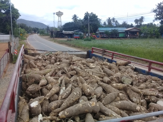 ขายรถอีแต๋นสี่ล้อแอ๊ว78แรงดั้ม สะภาพสดๆพร้อมใช้ให้เห็นๆ กะบะเหล็กต่อใหม่ใช้มา1ปี วิ่งข้าววิ่งมันดีมา