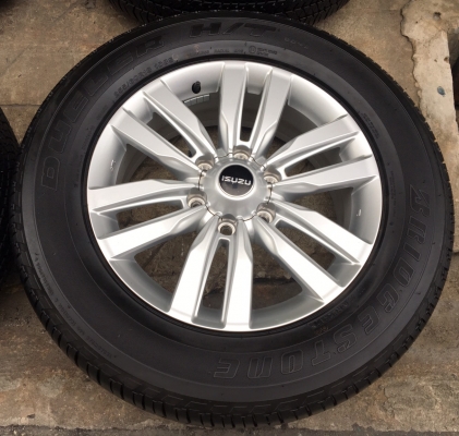 แม็กป้ายแดง ISUZU MU-X ขอบ18 พร้อมยางป้ายแดง 255-60-18 ปี 17