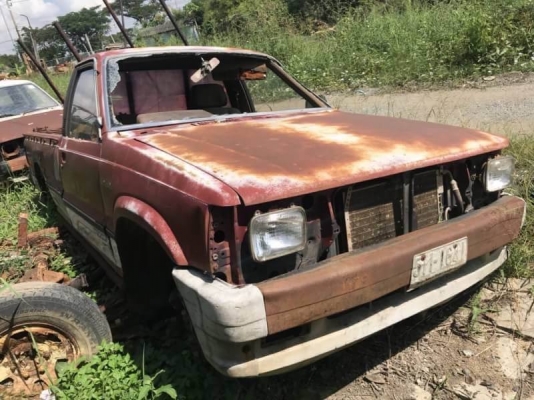 มี 3 ขายเหมา 49,000 บาท (มีทะเบียน ม.89) 1.MAZDA. มีเครื่องเกียร์ครบ อีก 2 คัน ไม่มีเครื่อง. (อย่างอ