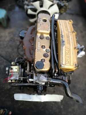 เครื่องยนต์  อิซุสุ 4JA1 มังกรทอง เครื่องสวยๆไม่มีไอ