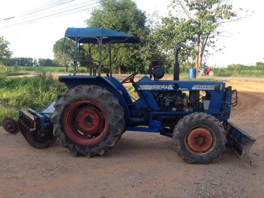 ขายรถไถอิเซกิ 32 แรง 4WD ขายรถไถอิเซกิ 32 แรง 4WD
