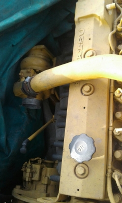 ขายเครื่องรถแมคโค PC-200-5  6-D-95-L เครื่องฟิตใหม่ ข้อเหวียงสแตนดาด อุปกรณ์เดิม รับประกันเครื่อง 15 วัน