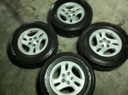 แม๊ก15/5&times;114+บริสโตน225/70/15ปี12 ชุด3900บ.#0879050181