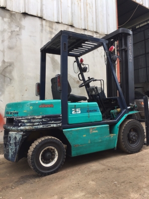 ขายด่วนน โคตรถูกก!! KOMATSU รุ่น 11 FD25 เสา 5.5 เมตร เกียร์ Manual