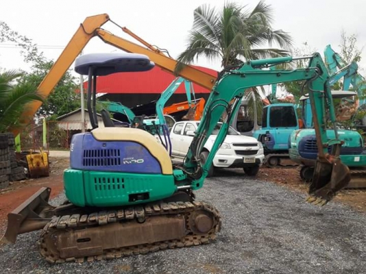 ขายจ้า  KOMATSU PC30MR-1  เก่าญี่ปุ่นแท้  สภาพดี  มีลายแย๊ก  5,XXX  ชั่วโมง  เครื่องปั๊มดี  พร้อมใช้  โทร  089-3818694  ดวงนภา