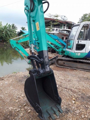 ขายKOMATSU PC40-7  เก่าญี่ปุ่นแท้  มีลายแย๊ก  4,XXX  ชั่วโมง  ตรวจเช็คระบบ  พร้อมใช้  โทร 089-3818694  ดวงนภา