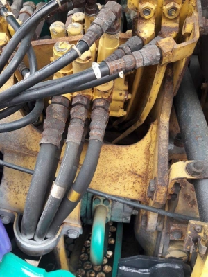 ขายKOMATSU PC40-7  เก่าญี่ปุ่นแท้  มีลายแย๊ก  4,XXX  ชั่วโมง  ตรวจเช็คระบบ  พร้อมใช้  โทร 089-3818694  ดวงนภา