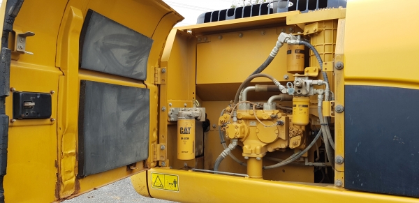 ขายรถแบ็คโฮ CAT 320D (Japan) ใช้งาน 8,478 ชั่วโมง สภาพเทพบุตร พร้อมใช้งาน