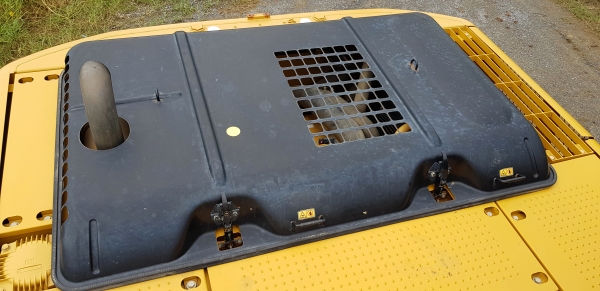 ขายรถแบ็คโฮ CAT 320D (Japan) ใช้งาน 8,478 ชั่วโมง สภาพเทพบุตร พร้อมใช้งาน