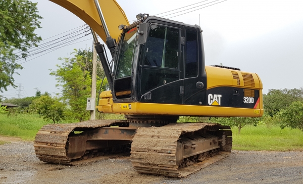 ขายรถแบ็คโฮ CAT 320D (Japan) ใช้งาน 8,419 ชั่วโมง (คันที่ 2) สภาพพร้อมใช้งาน