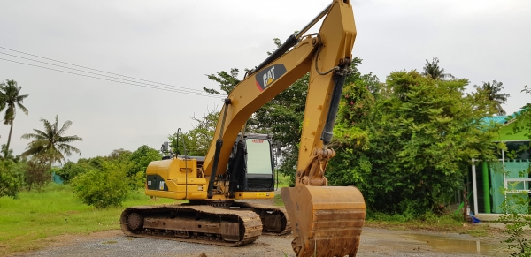 ขายรถแบ็คโฮ CAT 320D (Japan) ใช้งาน 8,419 ชั่วโมง (คันที่ 2) สภาพพร้อมใช้งาน