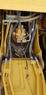 ขายรถแบ็คโฮ CAT 320D (Japan) ใช้งาน 8,419 ชั่วโมง (คันที่ 2) สภาพพร้อมใช้งาน