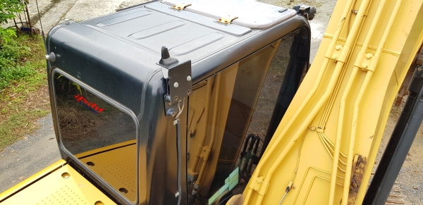 ขายรถแบ็คโฮ CAT 320D (Japan) ใช้งาน 8,419 ชั่วโมง (คันที่ 2) สภาพพร้อมใช้งาน