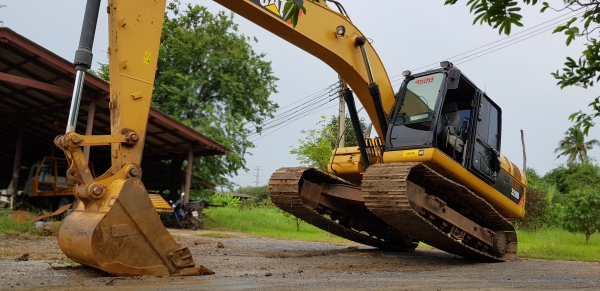 ขายรถแบ็คโฮ CAT 320D (Japan) ใช้งาน 8,419 ชั่วโมง (คันที่ 2) สภาพพร้อมใช้งาน