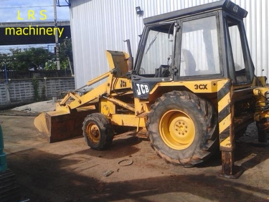 รถตักหน้าหลังขุด JCB รุ่น 3CX ( 4WD ) รถตักหน้าหลังขุด JCB รุ่น 3CX ( 4WD )
