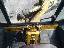 รถตักหน้าหลังขุด JCB รุ่น 3CX ( 4WD ) รถตักหน้าหลังขุด JCB รุ่น 3CX ( 4WD )