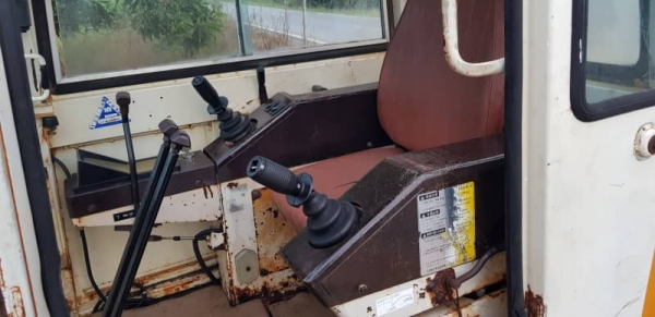 ขายด่วนรถแบคโฮมิสซูMX45เทียบเท่าPC45คอลโทลสั่นปั่มดีเครื่อง4สูบดีปั่มแรงรถนอกเพิ่งนำเข้ามาใหม่ยังไม่เคยใช้งานในเมืองไทยเลย