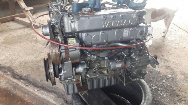 ขายเครื่องยามาฮ่าดีเซลครับ เครื่องลูกสูบติดไม่หมุน ขายตามสภาพ 15000 บาท