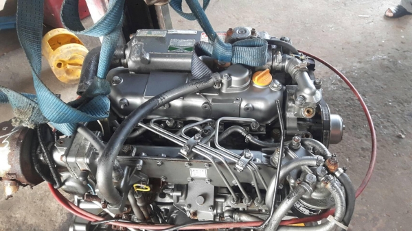 ขายเครื่องยามาฮ่าดีเซลครับ เครื่องลูกสูบติดไม่หมุน ขายตามสภาพ 15000 บาท