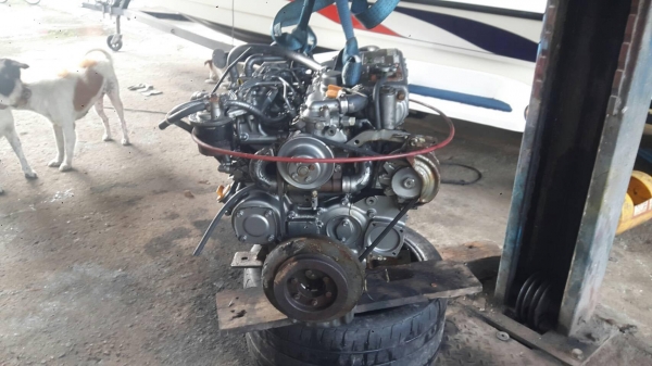 ขายเครื่องยามาฮ่าดีเซลครับ เครื่องลูกสูบติดไม่หมุน ขายตามสภาพ 15000 บาท