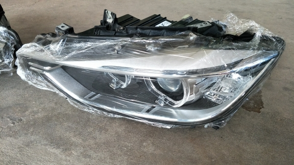 ขายไฟหน้า BMW Series 3 2015 ขายไฟหน้า BMW Series 3 2015